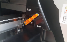 3段階のプリントヘッド高さ調整機能を搭載