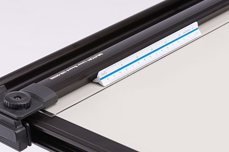 三角スケールを装着できるスケールグリップ