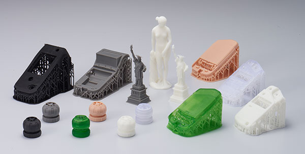 様々な材料が使えるオープンレジン