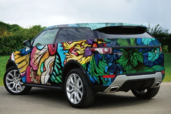 国内唯一の2.6m幅対応　溶剤インクジェットプリンター