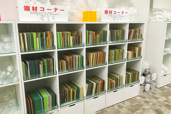 目的や仕事内容に合わせてXPJ-661UF とPJ-2508UFを使い分け今後の挑戦にもプリンターの活躍を期待している