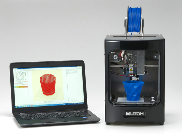 テーブル上の作業も可能な小型サイズ