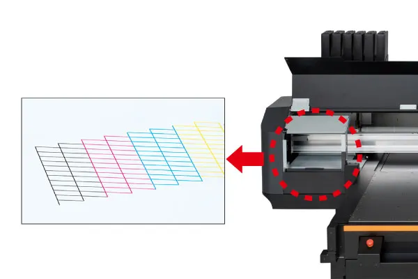 テーブルに治具を取付けたままでもノズルチェックが可能