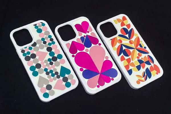 使いやすさと効率にこだわったミドルサイズ フラットベッドUV LEDプリンター 業界TOPクラスの設置面積あたり生産性！